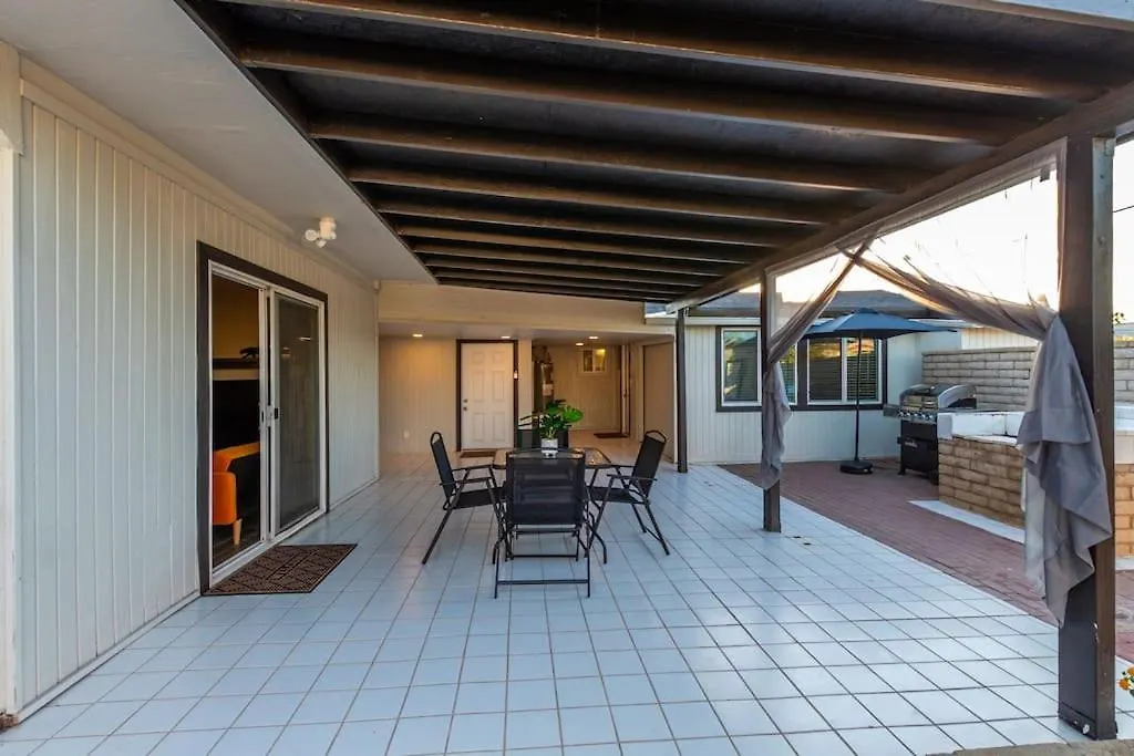 New Midtown Modern Studio With Backyard Phoenix 0*,